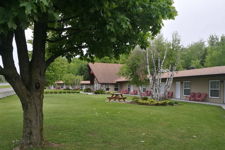 Hotel 2 of 57