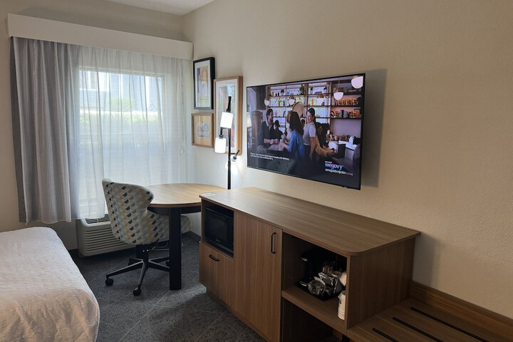 Hampton Inn Mansfield / Ontario