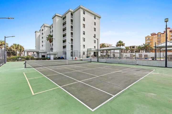 Ocean Terrace Club 706