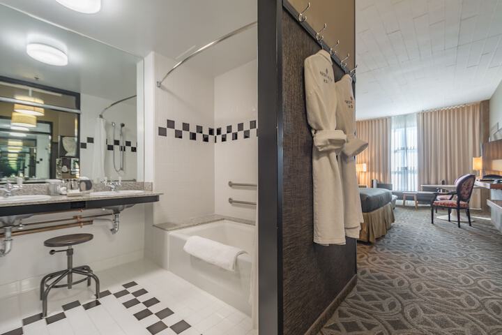 Proximity Hotel