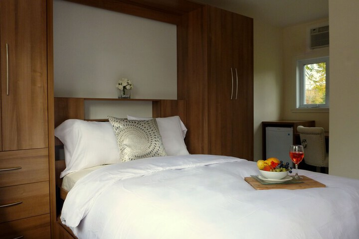 Room 15 of 40