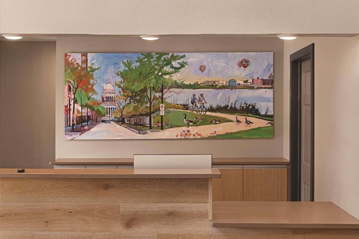 Country Inn & Suites by Radisson Madison, WI