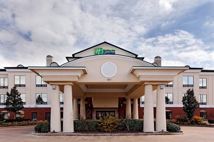 Hotel 6 of 65