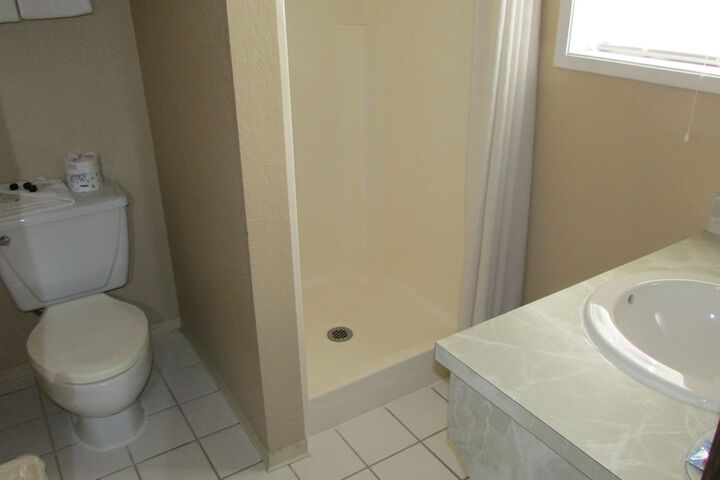 Fairbridge Inn & Suites
