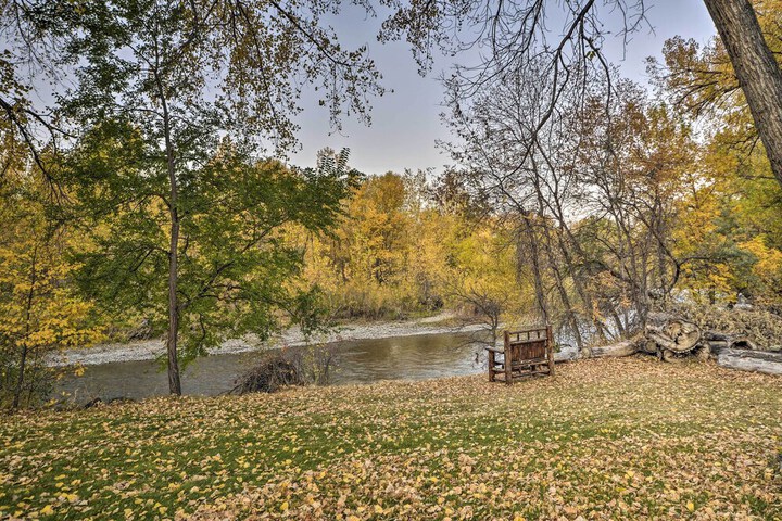 Charming Columbus Apt Along Yellowstone River