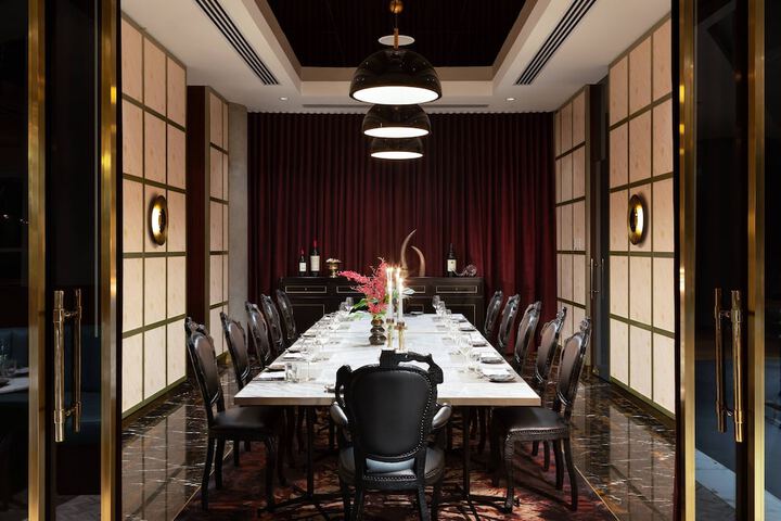 Dining 81 of 102