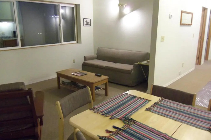 Knob Hill Guest House