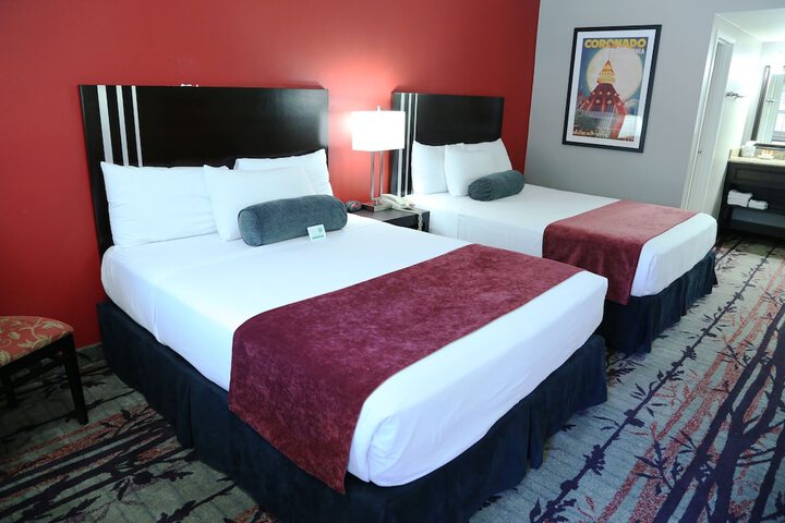 Room 32 of 61