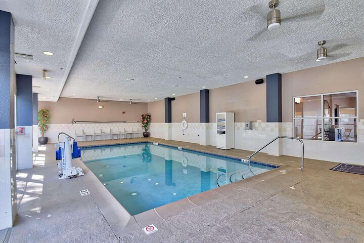 Pool 4 of 34