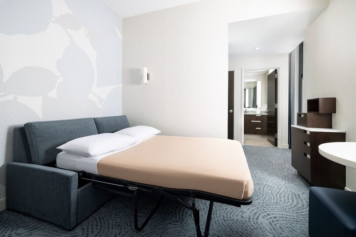 Room 15 of 44