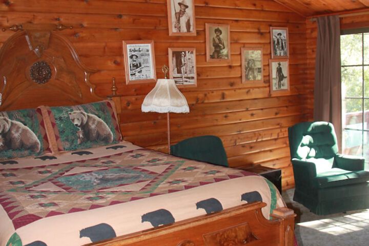Room 40 of 64