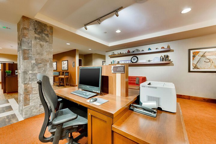 Business Center 35 of 36