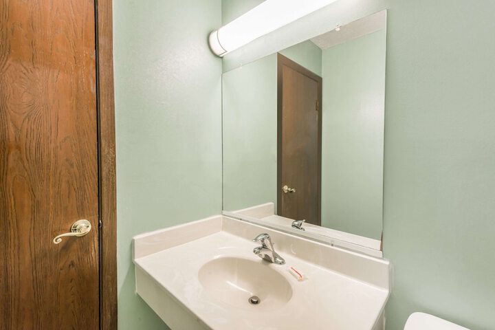Room 5 of 29