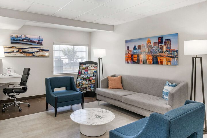 Hotel Interior 7 of 31