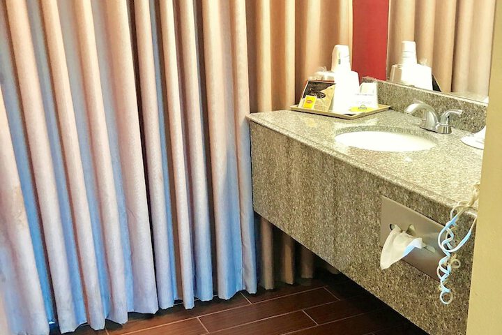 Room 16 of 24