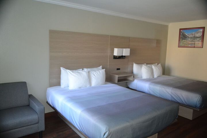 Room 18 of 25