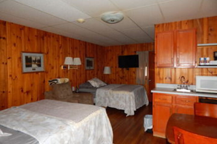 Brookside Motel