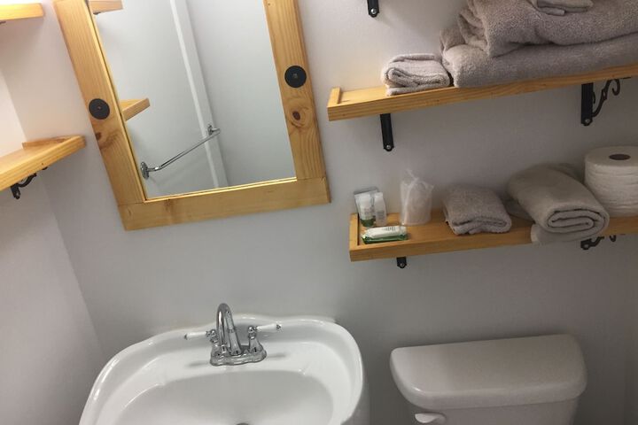 Room 44 of 105