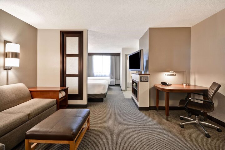Room 15 of 34