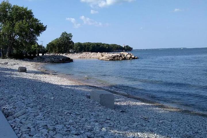 Lake Point Motel