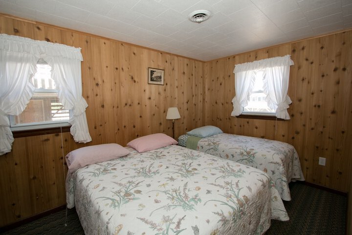 Room 122 of 199