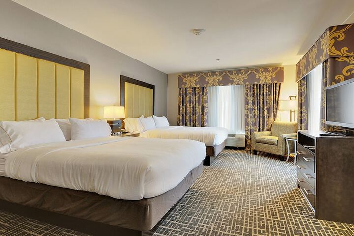 Holiday Inn Express & Suites Gonzales by IHG