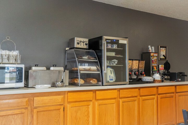 Breakfast/Coffee Service 53 of 72
