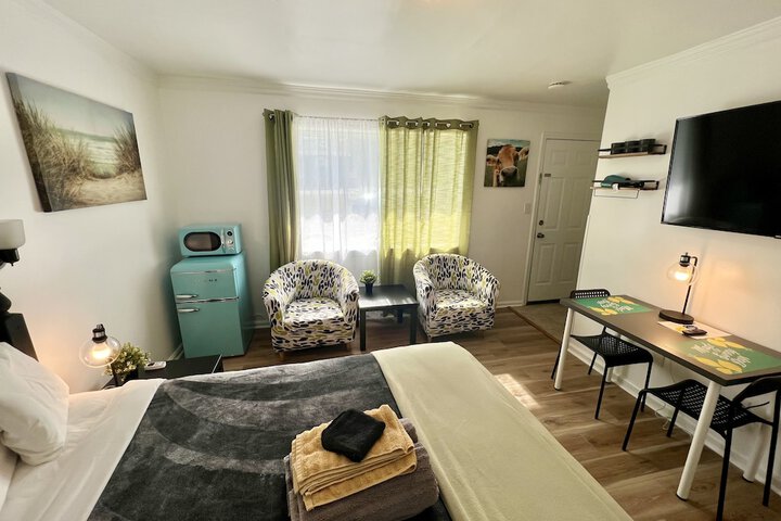 Room 3 of 24