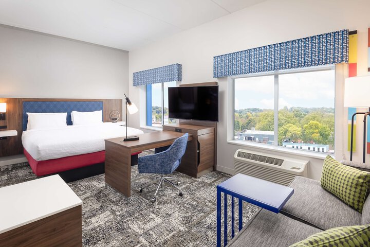 Room 26 of 66