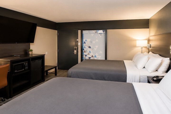 Lx Hotel SureStay Collection by Best Western