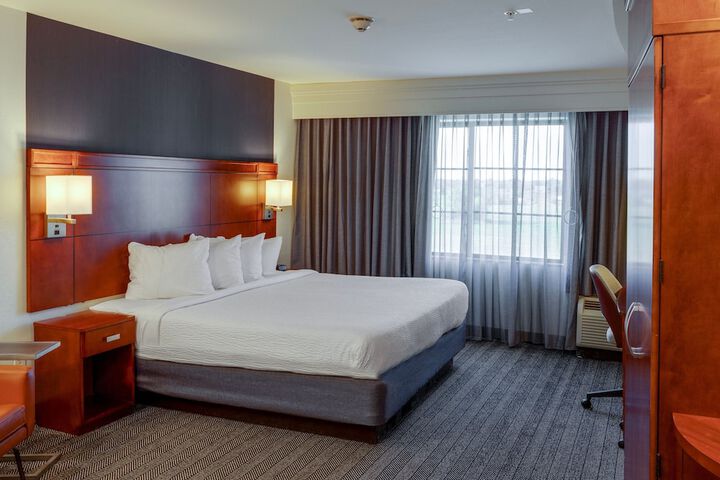 Room 18 of 49