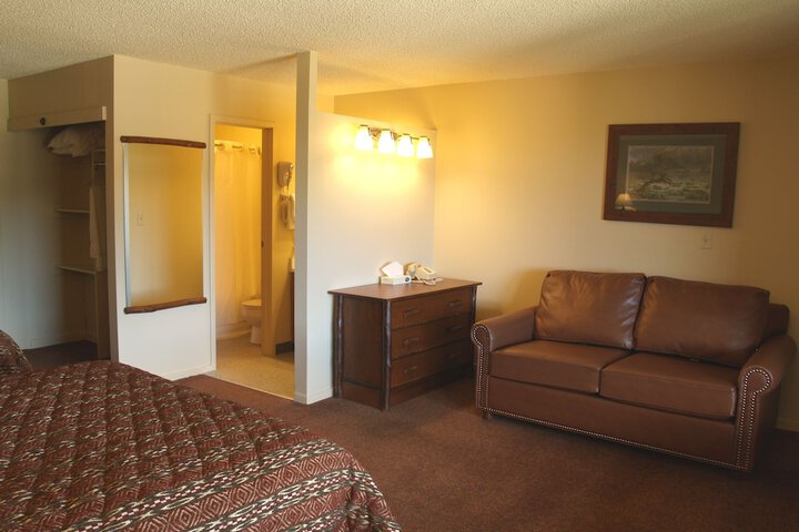 Room 28 of 41