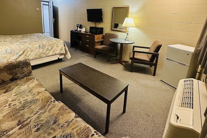 Room 35 of 54