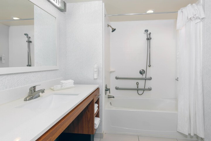 Home2 Suites by Hilton Nokomis Sarasota Casey Key