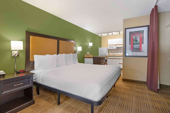 Extended Stay America Suites Washington DC Falls Church