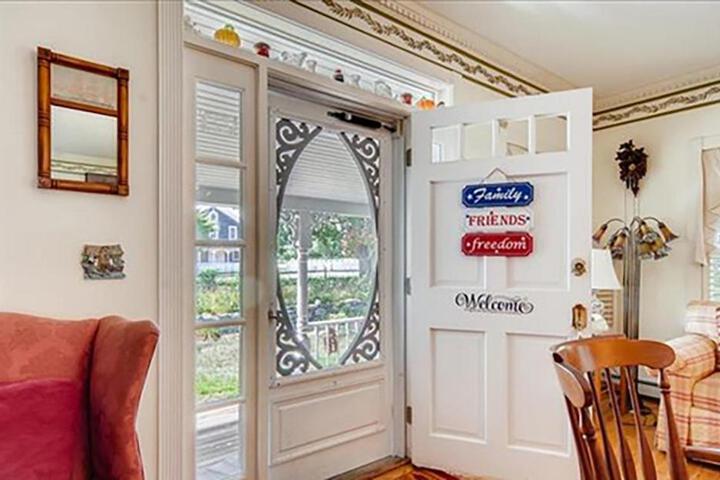 West Tisbury Inn