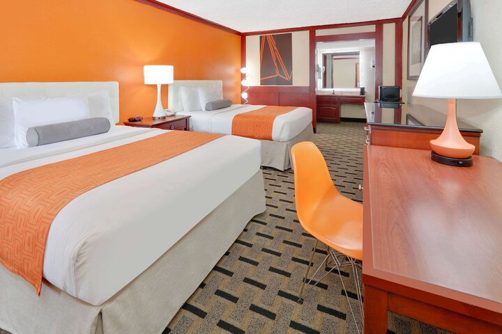 Room 18 of 41