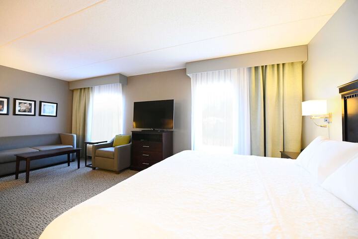 Room 14 of 24