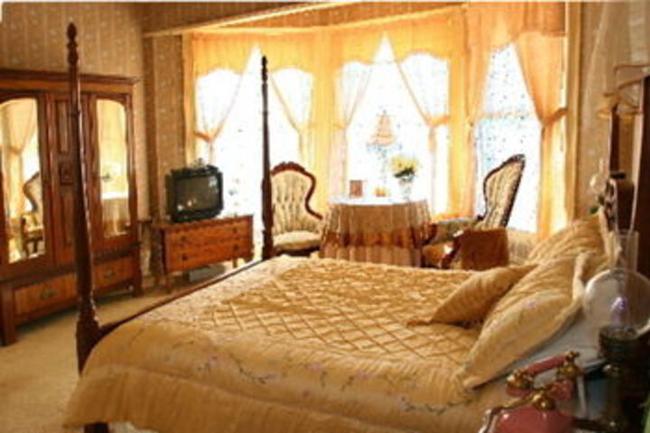 Powers Mansion