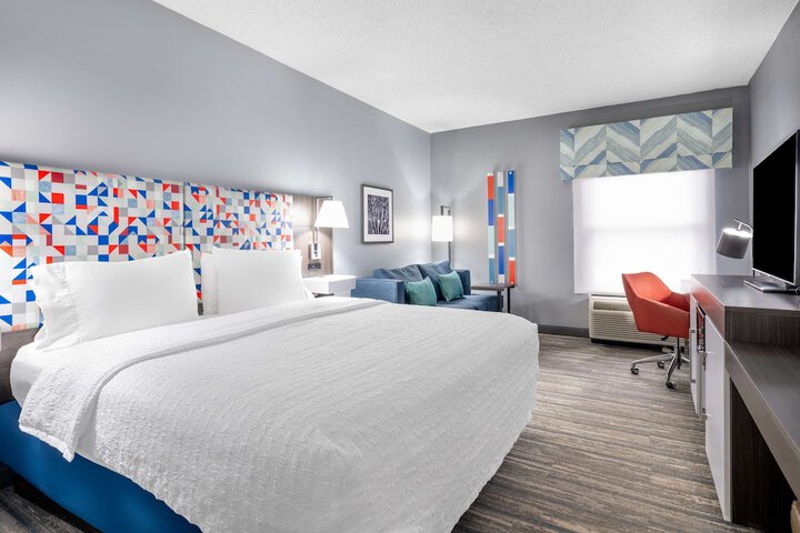 Room 21 of 43