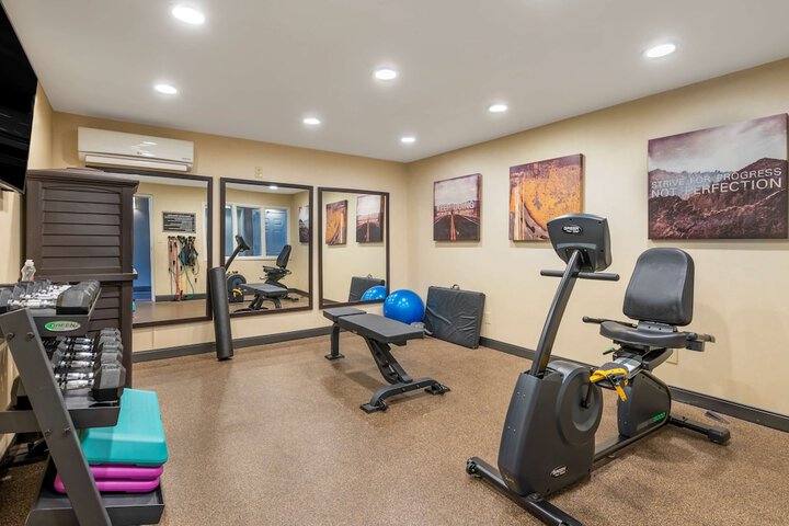 Best Western Hilliard Inn & Suites