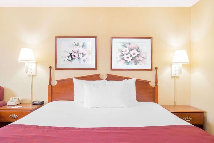Room 20 of 34