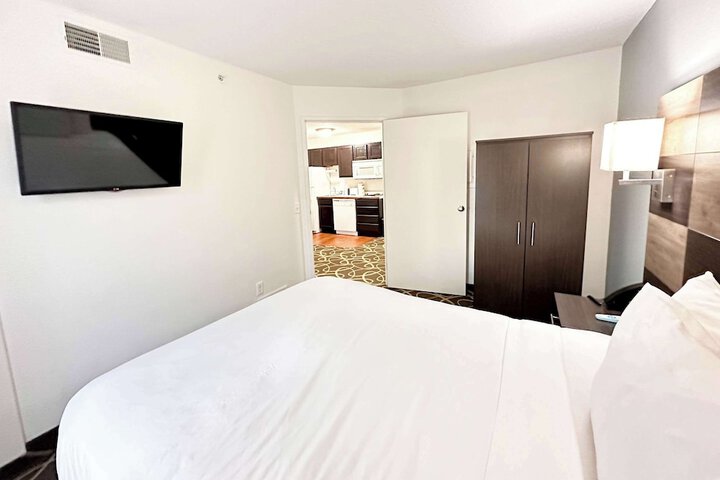 Room 75 of 109