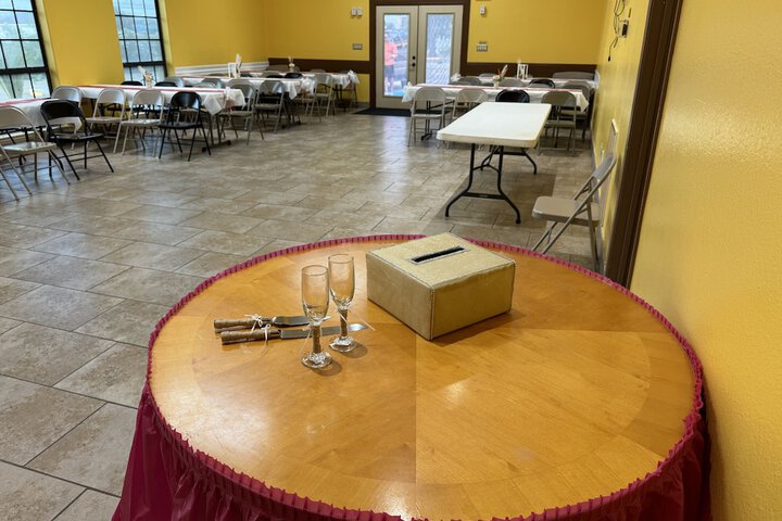 Ballroom/Hall 90 of 94