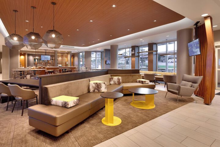 Hotel Interior 9 of 23