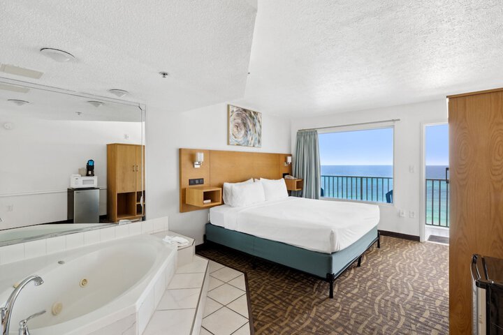 Room 21 of 38