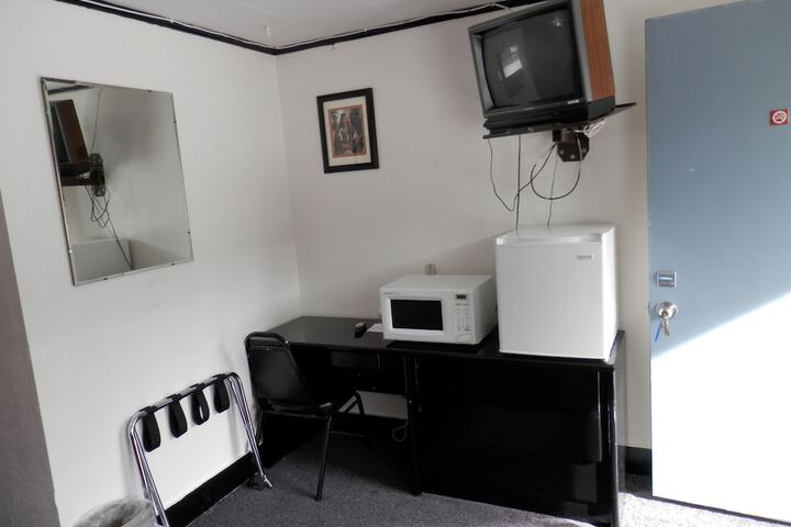 Trail Motel
