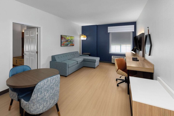 Room 22 of 47