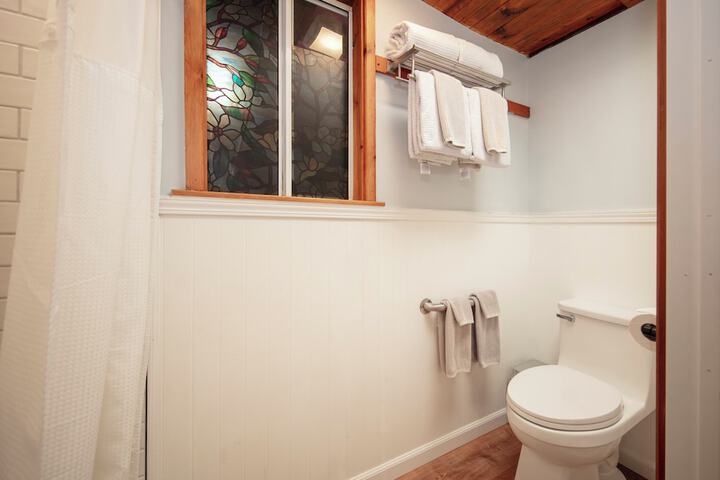 Aloha Junction Bed and Breakfast
