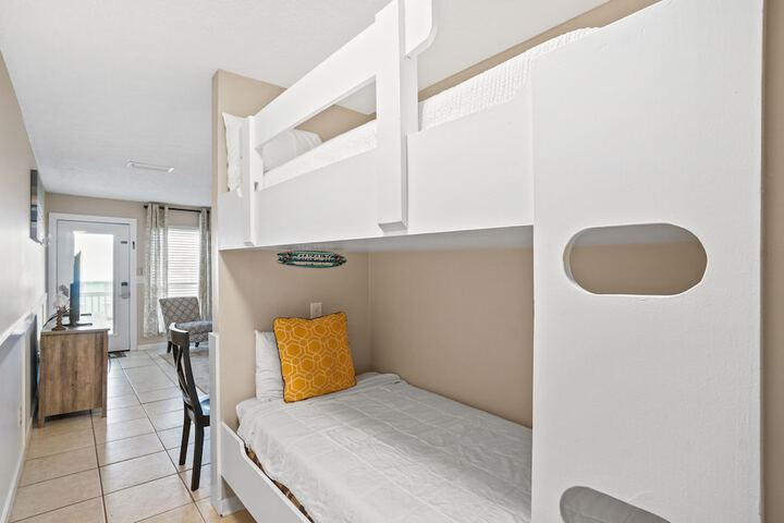 Room 109 of 145